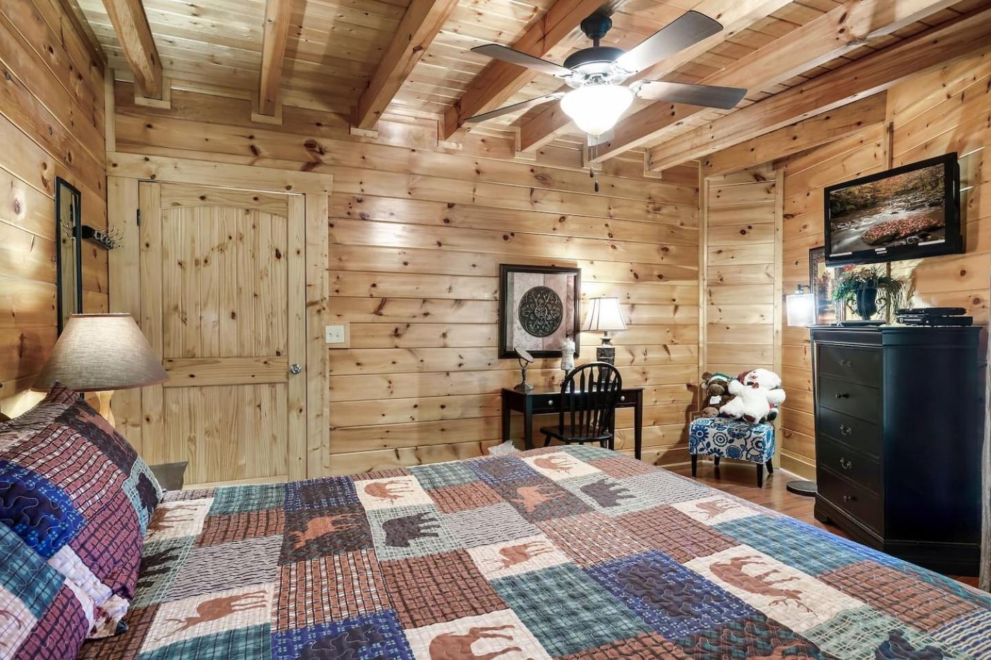 Family Cabin Game Room & Pool Mountain Views Sevierville Exterior photo