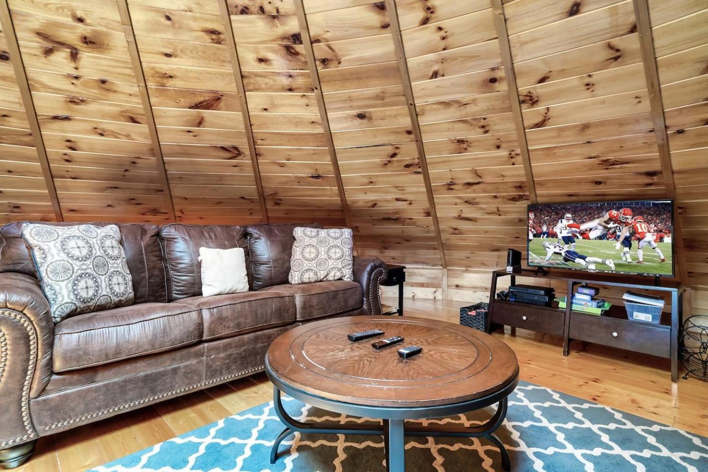 Family Cabin Game Room & Pool Mountain Views Sevierville Exterior photo
