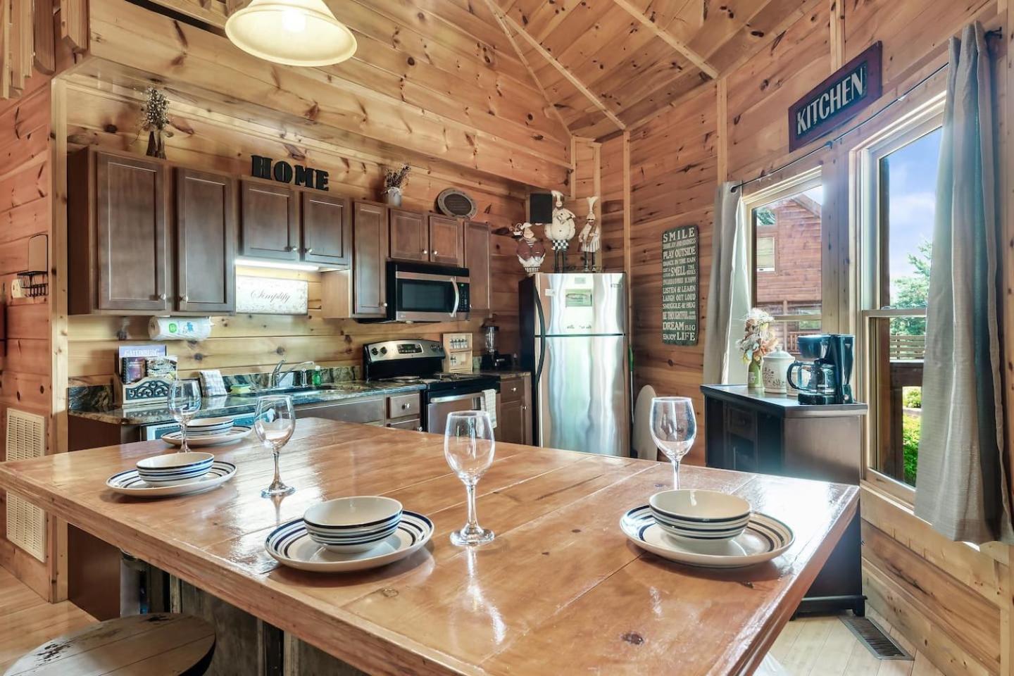 Family Cabin Game Room & Pool Mountain Views Sevierville Exterior photo