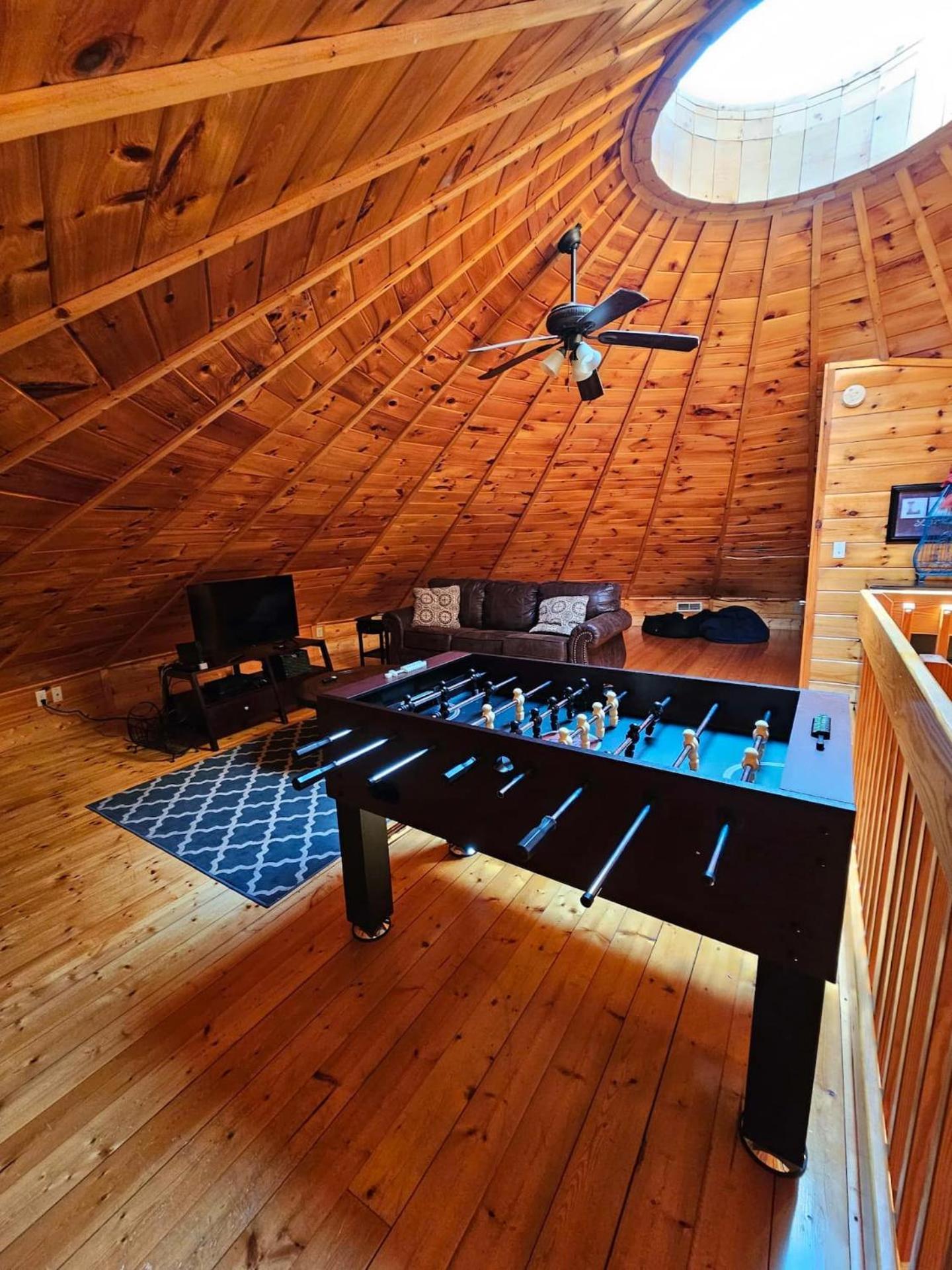 Family Cabin Game Room & Pool Mountain Views Sevierville Exterior photo